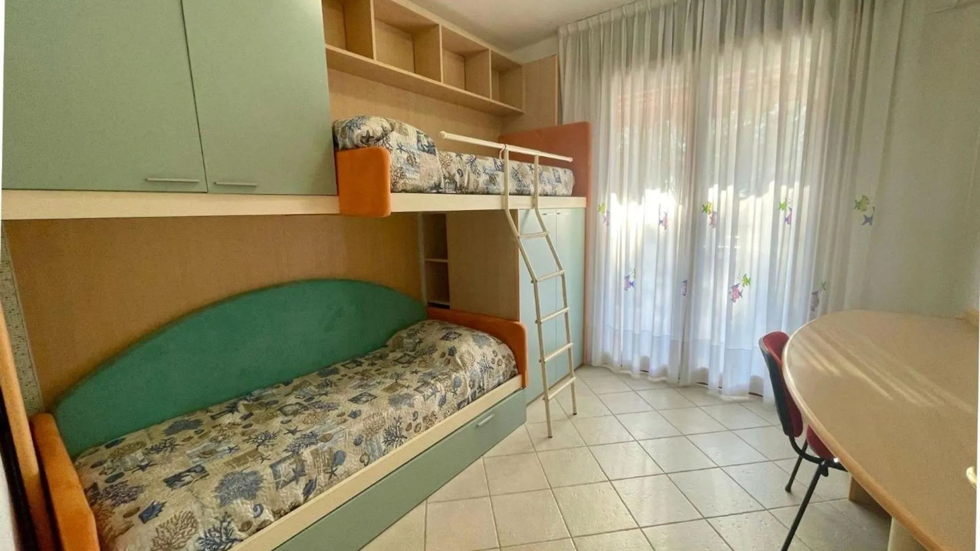 Modern Poolside Stay With Balcony Caorle
